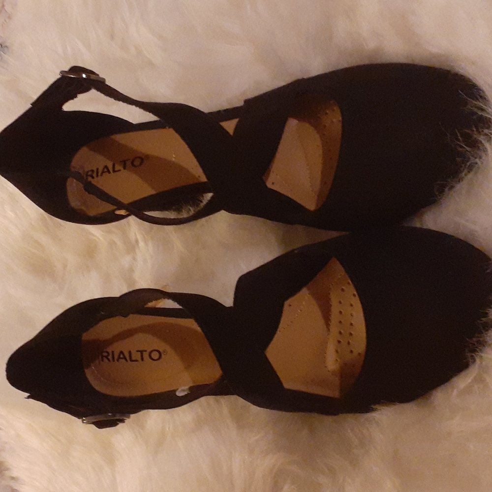NWOT Rialto Dress Heels - Black Suede